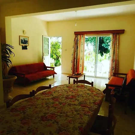 Apartment Kritos *